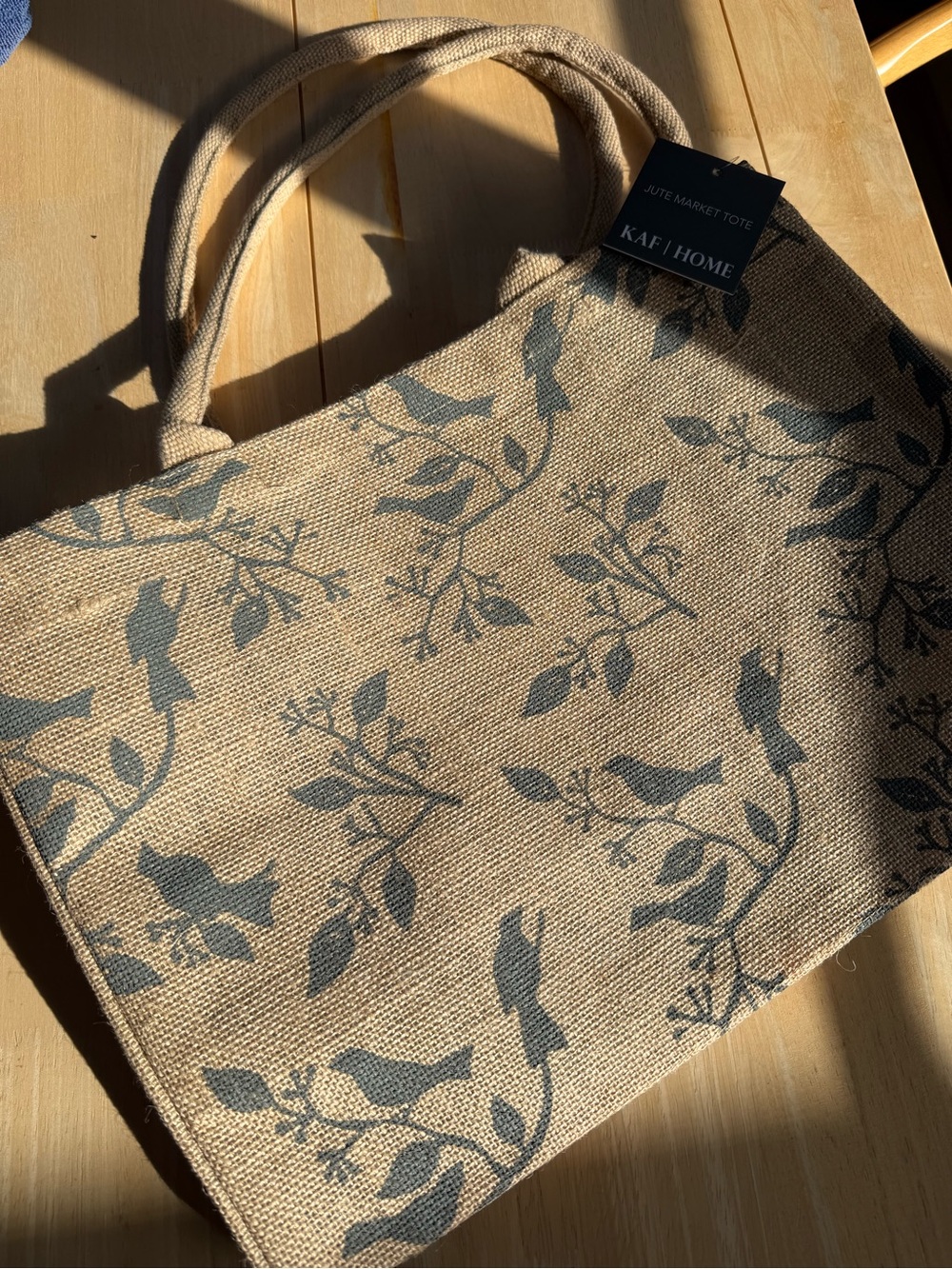NWT Jute Market Tote in Natural with Gray Bird Print